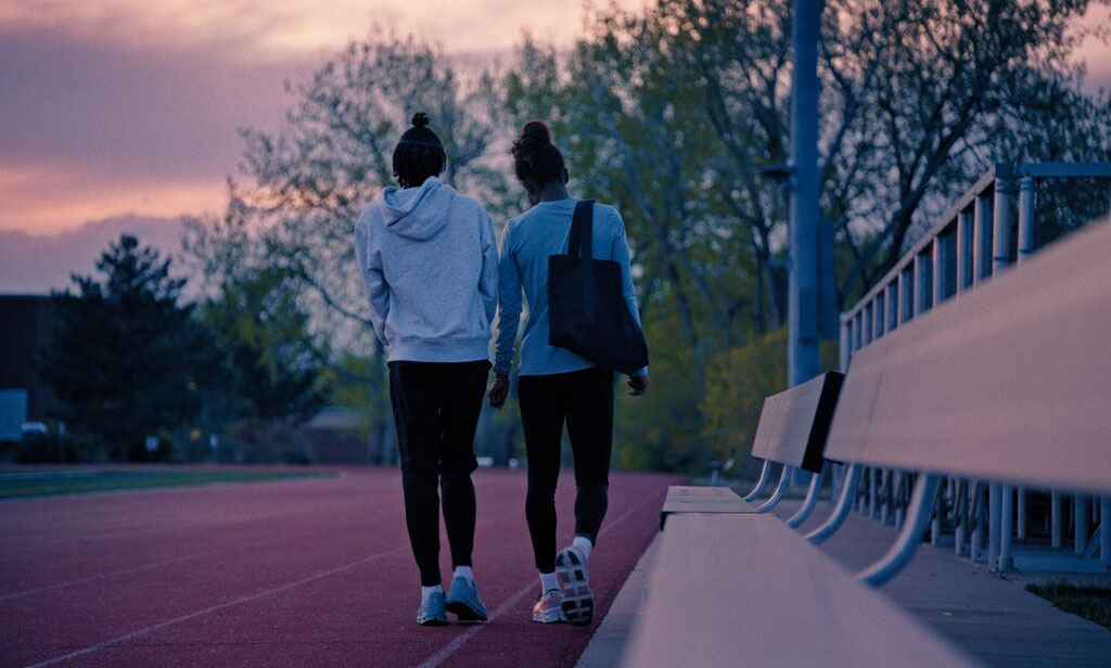 Sinta Vissa y Hellen Obiri se unen en "The Heart to Race"