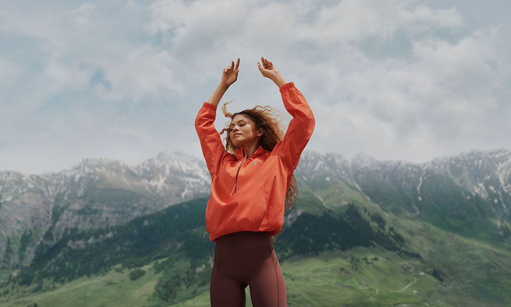 Zendaya y On exploran el poder del movimiento en los Alpes suizos